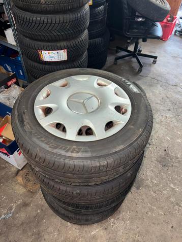 Mercedes Banden Yokohoma en Bridgestone 185/65 R15 beschikbaar voor biedingen