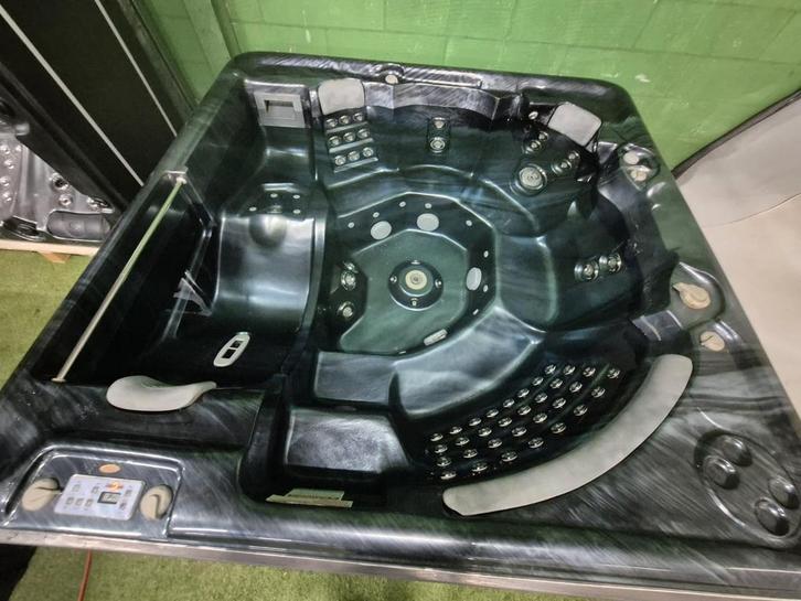 7 persoons familie spa gigantische massage Balboa spa, Tuin en Terras, Bubbelbaden en Hottubs, Ophalen of Verzenden