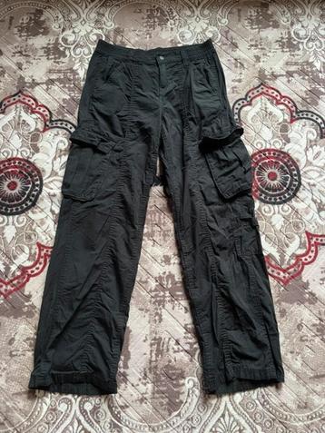 H&M Divided black cargo pants M beschikbaar voor biedingen