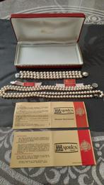 Parelketting- en armband Made in Spain 1968,1973, Handtassen en Accessoires, Antieke sieraden, Overige materialen, Armband, Ophalen