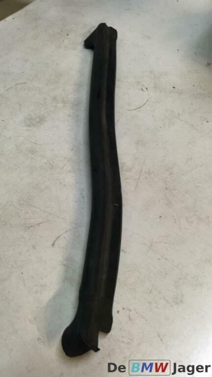 Motorkaprubber links BMW 3-serie E46 51718215893, Auto-onderdelen, Klein materiaal, BMW, Gebruikt, Ophalen of Verzenden