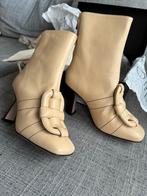 Morobé Ivy enkellaarsjes vanille kleur 39, Kleding | Dames, Beige, Lage of Enkellaarzen, Nieuw, Ophalen of Verzenden
