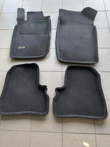 PEUGEOT 206 - 3 deuren - Luxe model tapijt beschikbaar voor biedingen