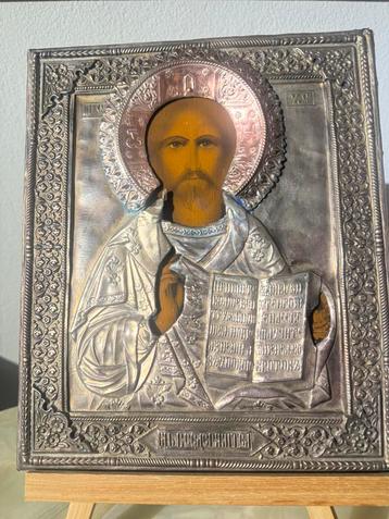 antiek Russisch-orthodox icoon.  beschikbaar voor biedingen