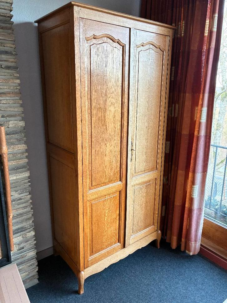 Garde-robe armoire en chêne massif artisanale, Antiek en Kunst, Antiek | Meubels | Kasten, Ophalen