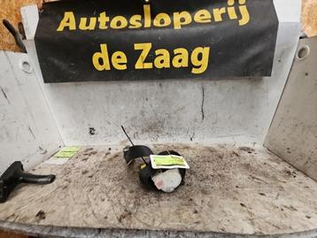 Veiligheidsgordel rechts-voor van een Peugeot 107 beschikbaar voor biedingen