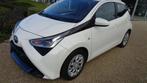 Toyota Aygo X PLAY + AIRCO (bj 2019), Auto's, Toyota, 4 zetels, Stof, Gebruikt, Wit