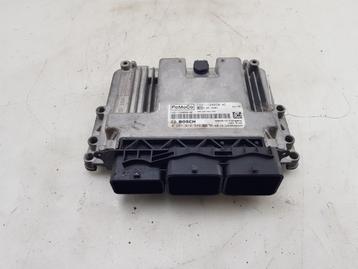 CALCULATEUR MOTEUR ECU Ford Fiesta 6 (JA8) (01-2008/01-2018), Utilisé, Ford