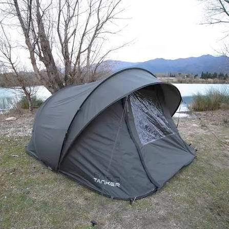 Volledige karperuitzet te koop voor 2 personen, Watersport en Boten, Hengelsport | Karpervissen, Zo goed als nieuw, Complete set