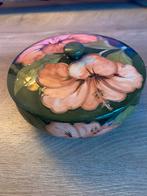 Moorcroft hibiscus Bowl - periode 1950, Antiek en Kunst, Ophalen of Verzenden