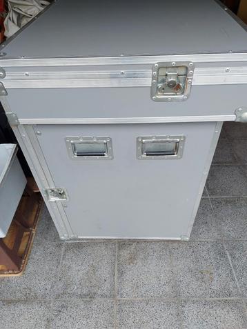 op maat gebouwd meubel, Ophalen, Gebruikt