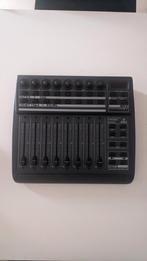 Behringer BCF2000 (BUY 2 GET 30% OFF!!!), Ophalen of Verzenden, Zo goed als nieuw