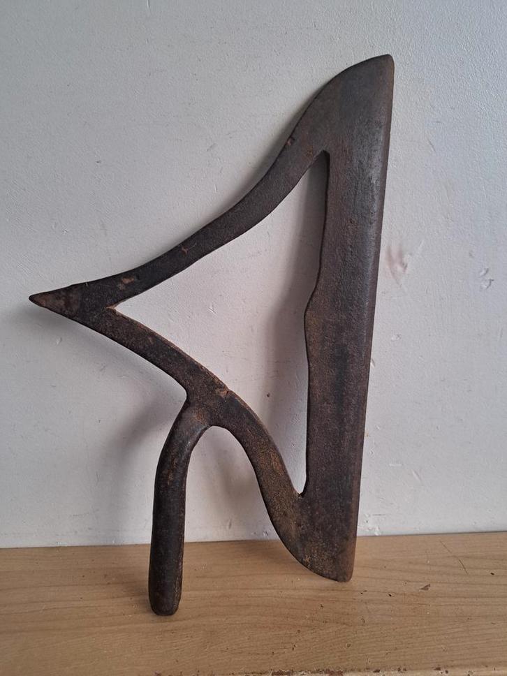 hache de guerre zouloue traditionnelle,, Antiquités & Art, Art | Objets design, Enlèvement ou Envoi