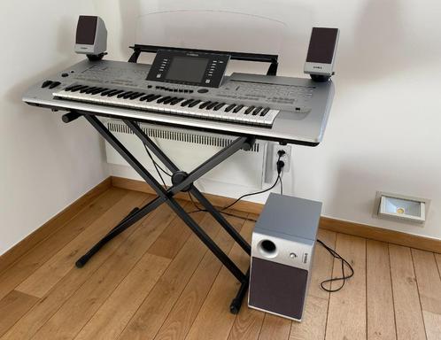 YAMAHA Tyros 4, Musique & Instruments, Claviers, Utilisé, 61 touches, Yamaha, Sensitif, Connexion MIDI, Enlèvement