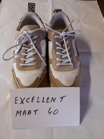 Schoenen beschikbaar voor biedingen