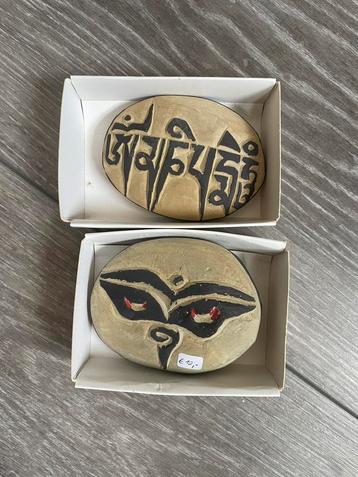 Mani-stones 16 stuks beschikbaar voor biedingen