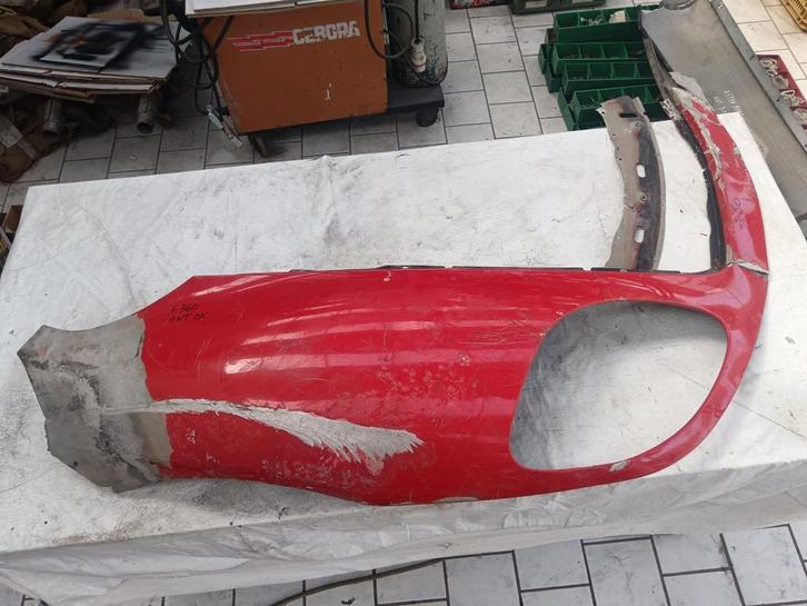 Partie avant de l'aile avant droite de Ferrari 360, Autos : Pièces & Accessoires, Carrosserie & Tôlerie, Garde-boue, Ferrari, Avant