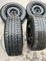Te koop 4 banden compleet in perfecte staat. 185/55R15, Auto-onderdelen, Ophalen
