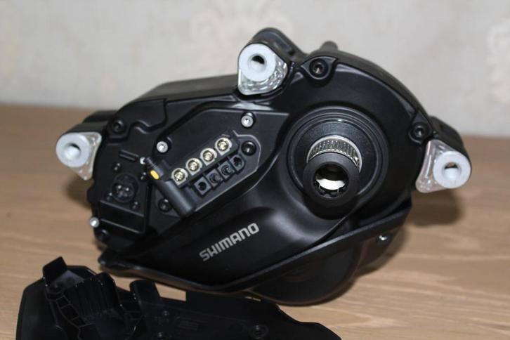 nieuwe middenmotor Shimano 250W EP600 (normaal €599), Fietsen en Brommers, Fietsonderdelen, Nieuw, Algemeen, Overige typen, Ophalen of Verzenden