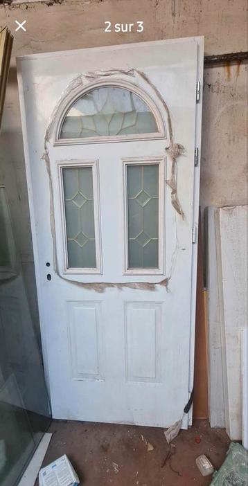 porte d'entrée  beschikbaar voor biedingen