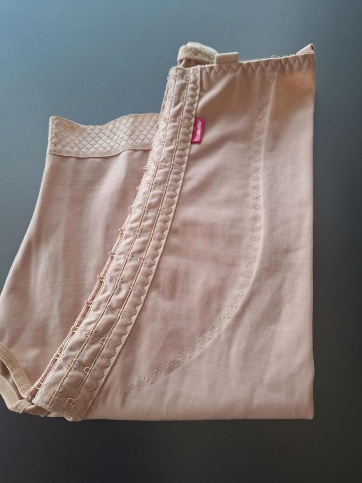 #Lipoelastic#compressiebroek #drukpak maat M - na liposuctie, Vêtements | Femmes, Sous-vêtements & Lingerie, Body ou Corset, Beige