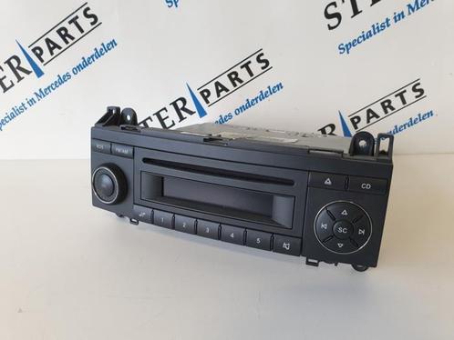 Radio CD Speler van een Mercedes B-Klasse, Auto-onderdelen, Elektronica en Kabels, Mercedes-Benz, Gebruikt, 3 maanden garantie