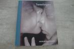 TWEELINGEN, Ophalen of Verzenden, Gelezen