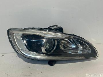 Volvo V60 S60 Xenon Facelift phare droit droit 31420262 disponible aux enchères