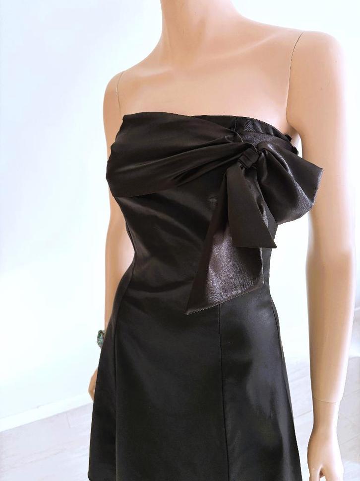 Strapless Chic – Feestjurk Made in Italy, Maat S, Kleding | Dames, Jurken, Zo goed als nieuw, Maat 36 (S), Zwart, Knielengte, Ophalen of Verzenden