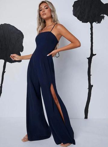Jumpsuit maat XL beschikbaar voor biedingen
