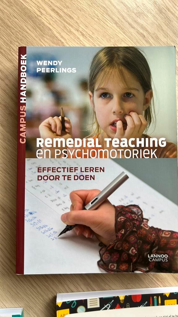 Wendy Peerlings - Remedial teaching en psychomotoriek, Boeken, Wetenschap, Zo goed als nieuw, Ophalen of Verzenden
