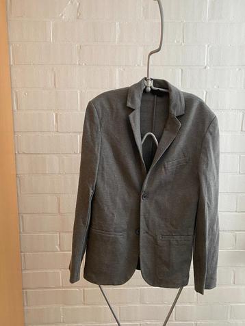 kledij dames vele stuks nog met label aan beschikbaar voor biedingen