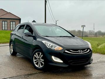 Hyundai I30 1.6CRDI / Navi - Airco - Camera  beschikbaar voor biedingen