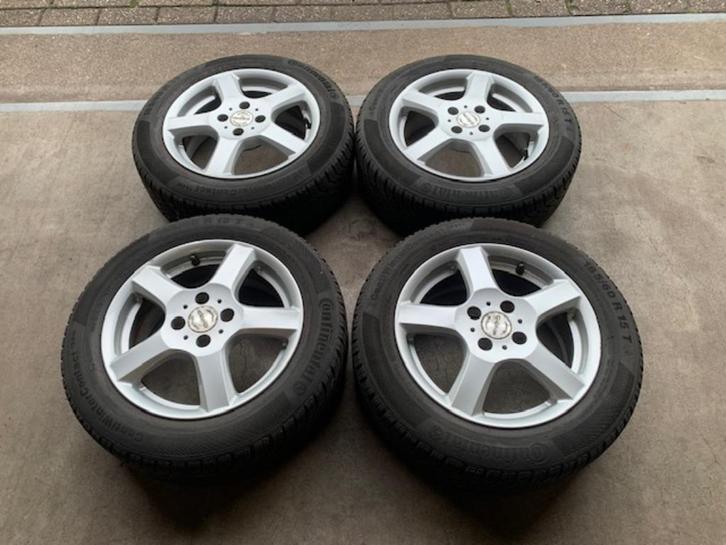 SWIFT YARIS AYGO 107 AGILA VELGEN + WINTERBANDEN 185 60 R15, Auto diversen, Automatten, Gebruikt, Ophalen of Verzenden