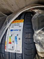 A VENDRE Pneus pirelli P zéro (PZ4) 235/35 19 xl 91 Y, Auto-onderdelen, Banden en Velgen, Ophalen, Nieuw, Band(en)