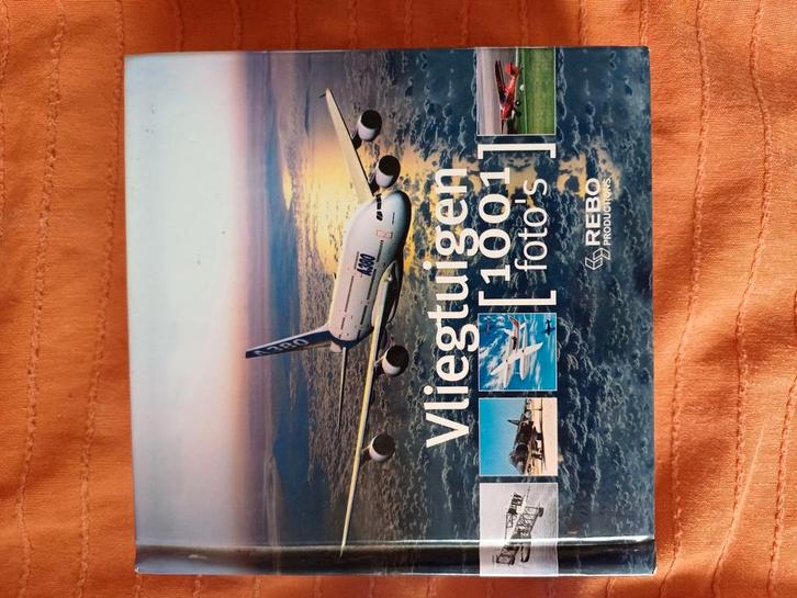 F. Besse - Vliegtuigen 1001 foto's, Boeken, Overige Boeken, Zo goed als nieuw, Ophalen of Verzenden