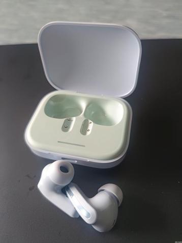 Redmi Buds 5  beschikbaar voor biedingen