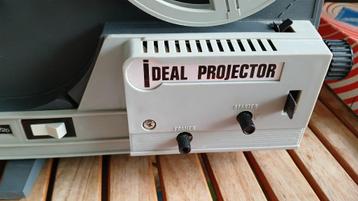 Super 8-projector werkt, ideale projector beschikbaar voor biedingen