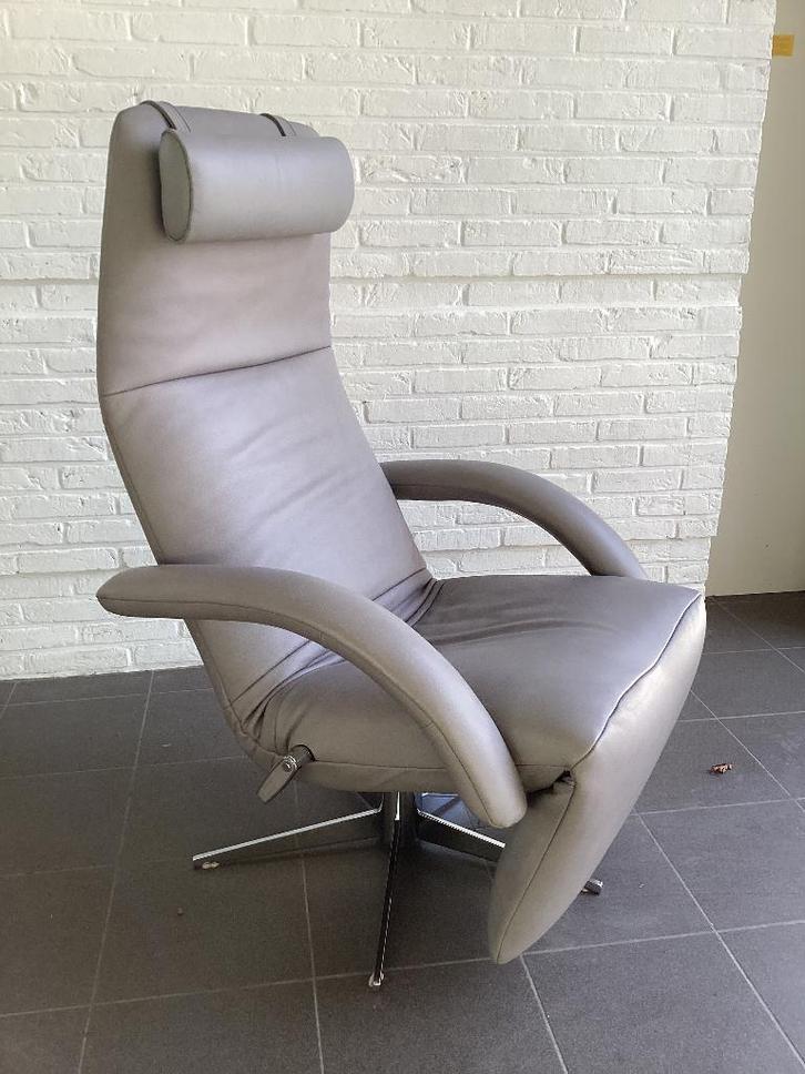 Jori relax+kussen Yoga Medi(Showroomstaat), Huis en Inrichting, Fauteuils, Zo goed als nieuw, Leer, Ophalen