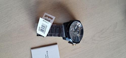 Montre Diesel NEUF, Handtassen en Accessoires, Horloges | Heren, Nieuw, Polshorloge, Overige merken, Staal, Staal, Ophalen of Verzenden