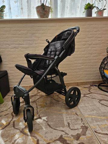 Lionelo buggy te koop disponible aux enchères