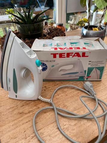 Strijkijzer tefal beschikbaar voor biedingen