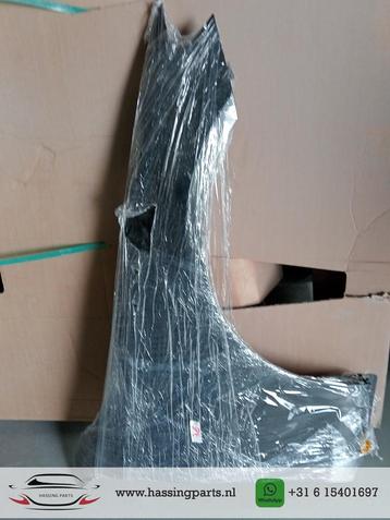 1068711Mercedes Benz S-Klasse W222 Spatscherm Zijscherm Rech beschikbaar voor biedingen