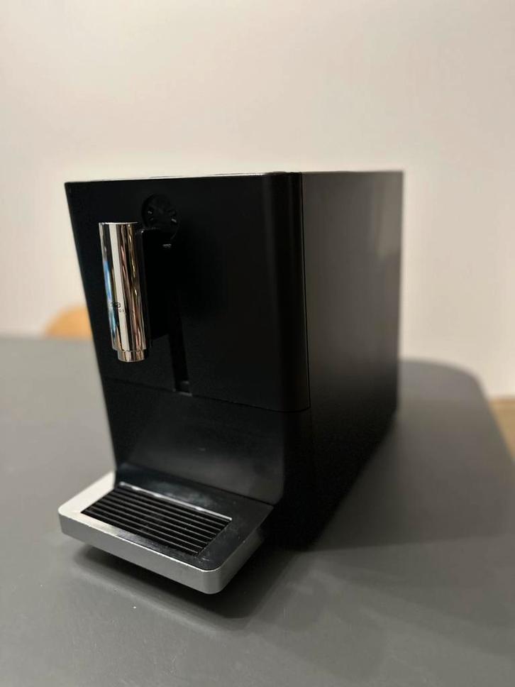 Jura ENA micro 1 - HS, Electroménager, Cafetières, Utilisé, Café moulu, Café en grains, Machine à espresso, 1 tasse, Réservoir d'eau amovible