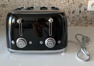Grille-pain Smeg 4 fentes NEUF  - Urgent beschikbaar voor biedingen