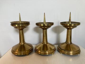 Set van 3 kandelaars kerk (32,5 cm) beschikbaar voor biedingen