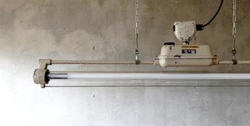 Vintage dimbare industriële lamp met WIFI led beschikbaar voor biedingen