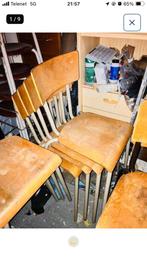 Vintage houten schoolstoelen en stapelstoelen, Ophalen