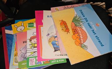 Pakket van 9 peuter- en kleuterboekjes beschikbaar voor biedingen