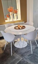 Table ronde design 120cm + 4 fauteuil design.  Alterego, Maison & Meubles, Enlèvement, Comme neuf, Blanc